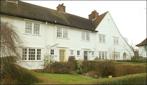 059-63 Erskine Hill